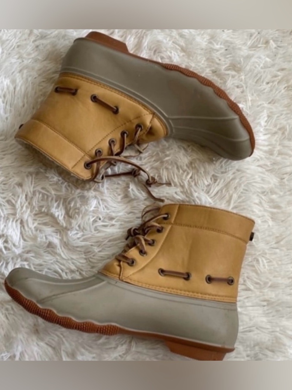 New Sz 10 rain boots shoes